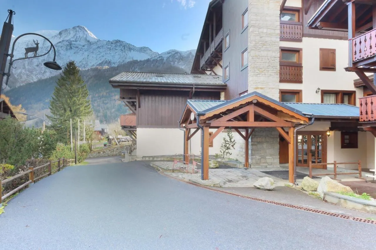 Les Grands Balcons - Newly Renovated - Rock Climbing, Trails, Tmb Near Apartment Les Houches