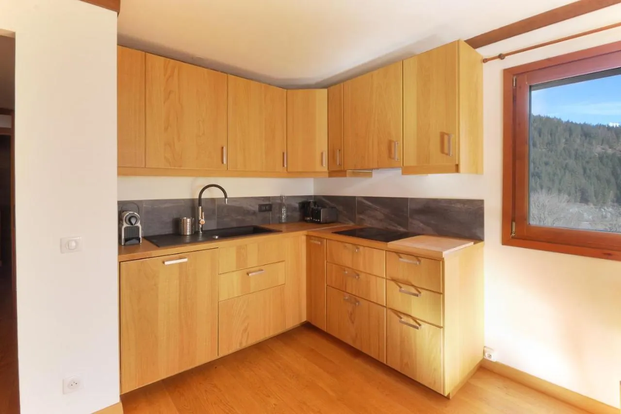 Les Grands Balcons - Newly Renovated - Rock Climbing, Trails, Tmb Near Apartment Les Houches