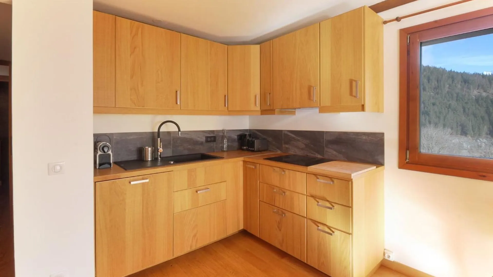 Les Grands Balcons - Newly Renovated - Rock Climbing, Trails, Tmb Near Apartment Les Houches